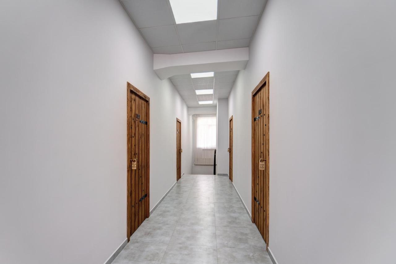 Hotel SESIL Gjoemri Buitenkant foto