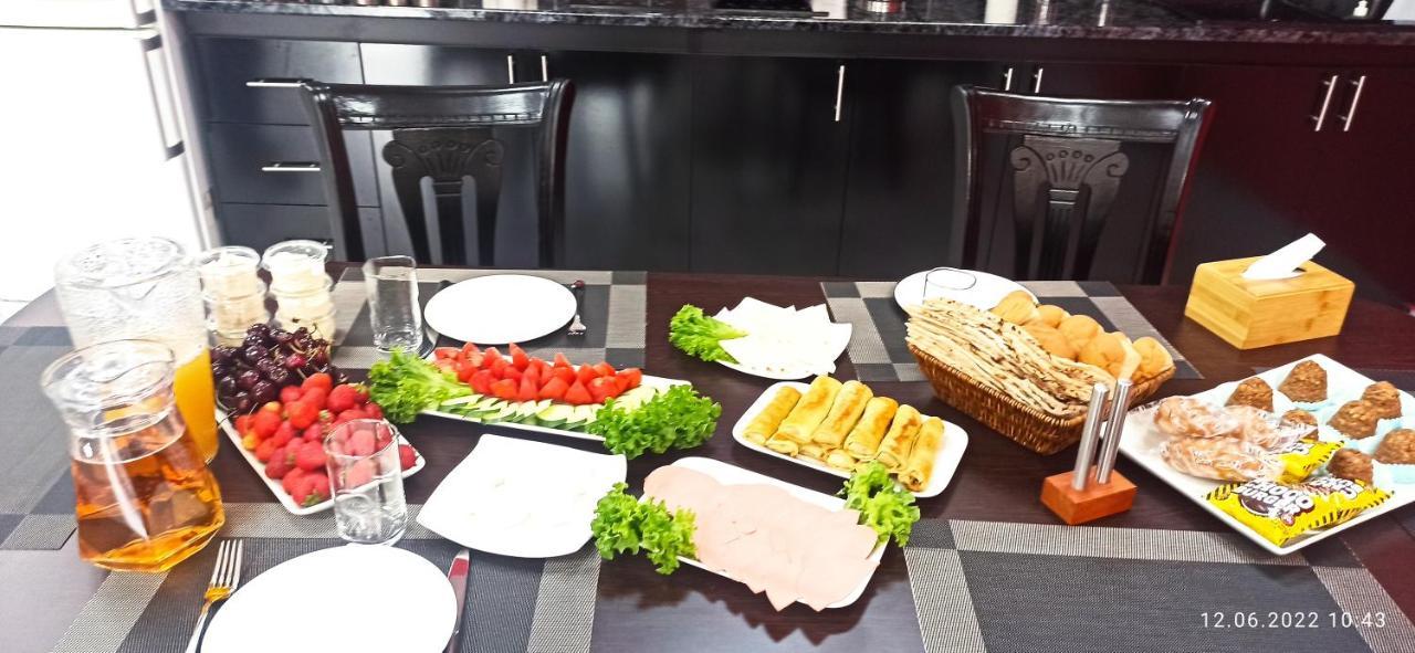 Hotel SESIL Gjoemri Buitenkant foto